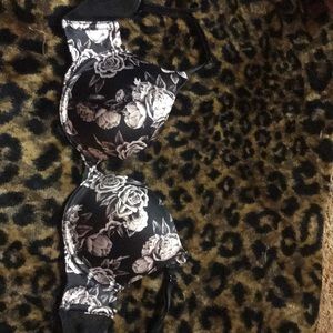 Victoria secret bra with matching panties